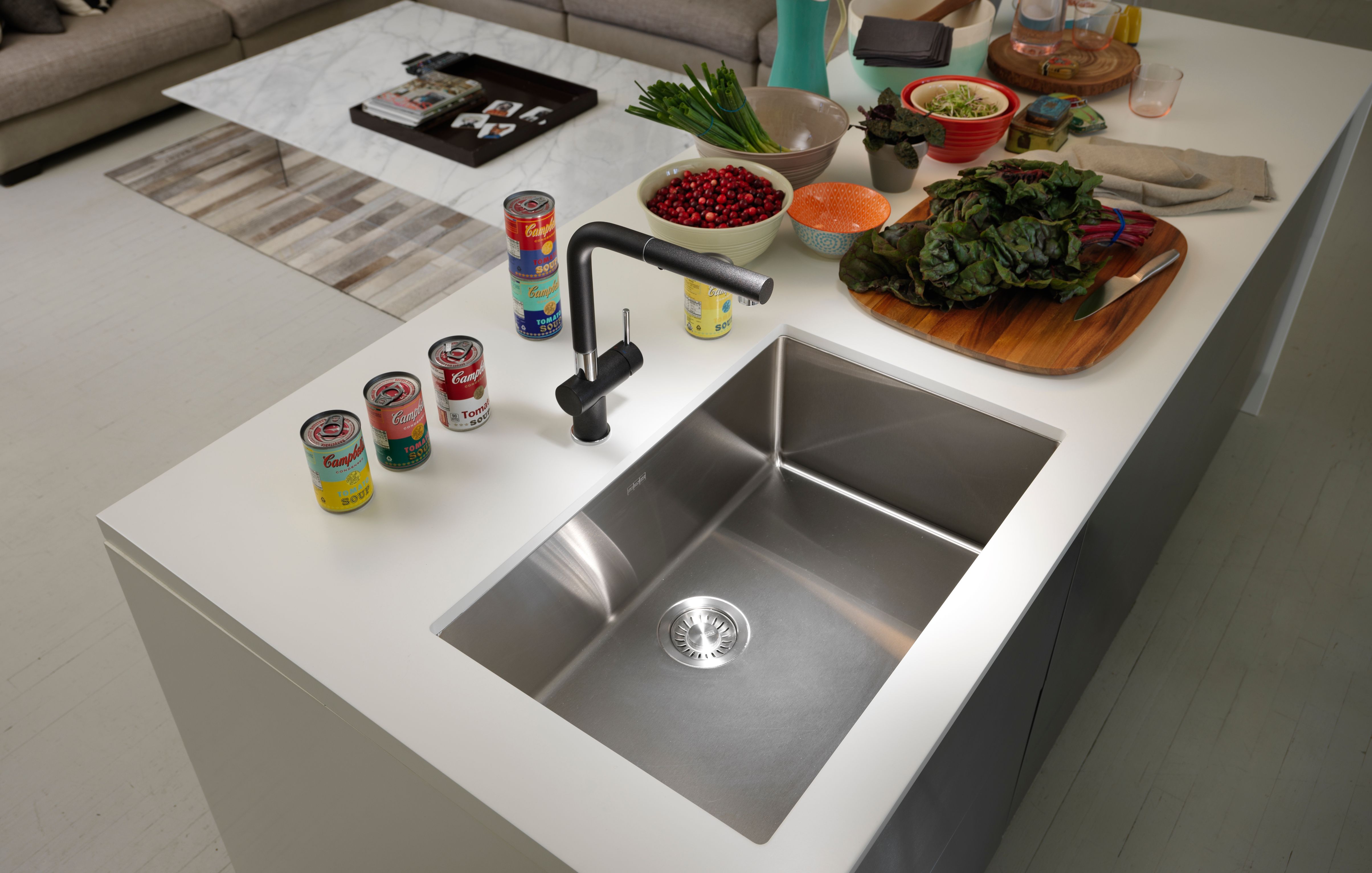 undermount singel sink kitchen 25